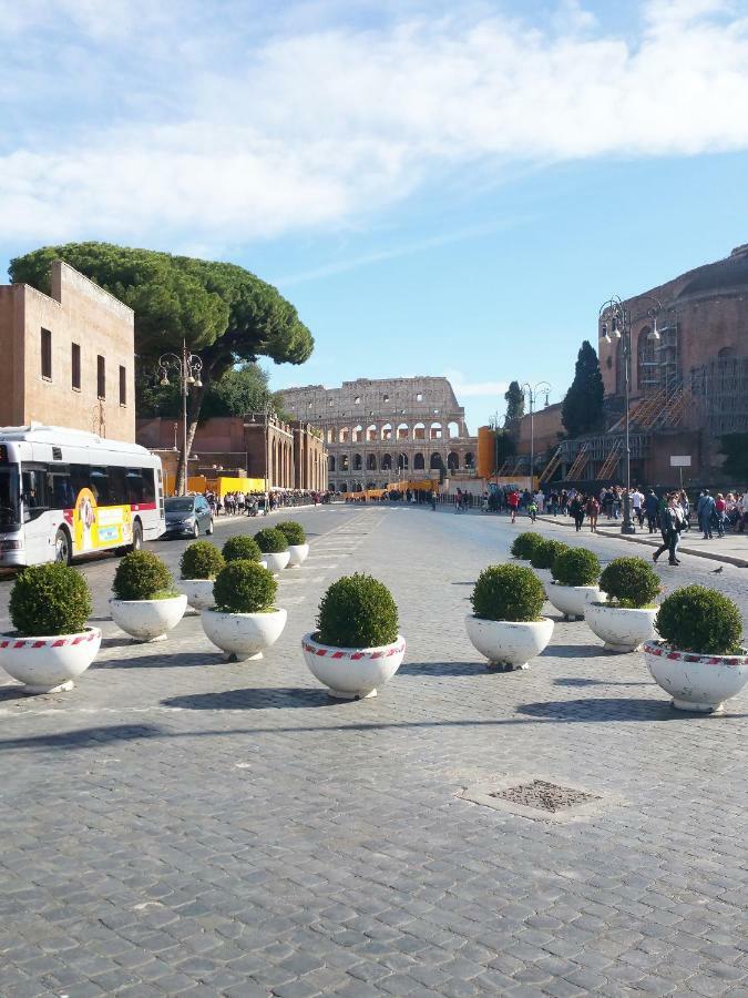 La Casa Sui Fori Apartment Roma Exterior foto